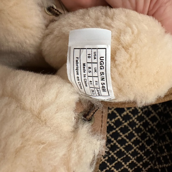 UGGS ADIRONDACK TALL CHESTNUT SUEDE LACE UP BOOT - Picture 6 of 7